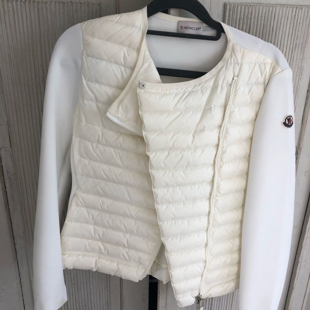 Moncler white light puffer jacket with zipper